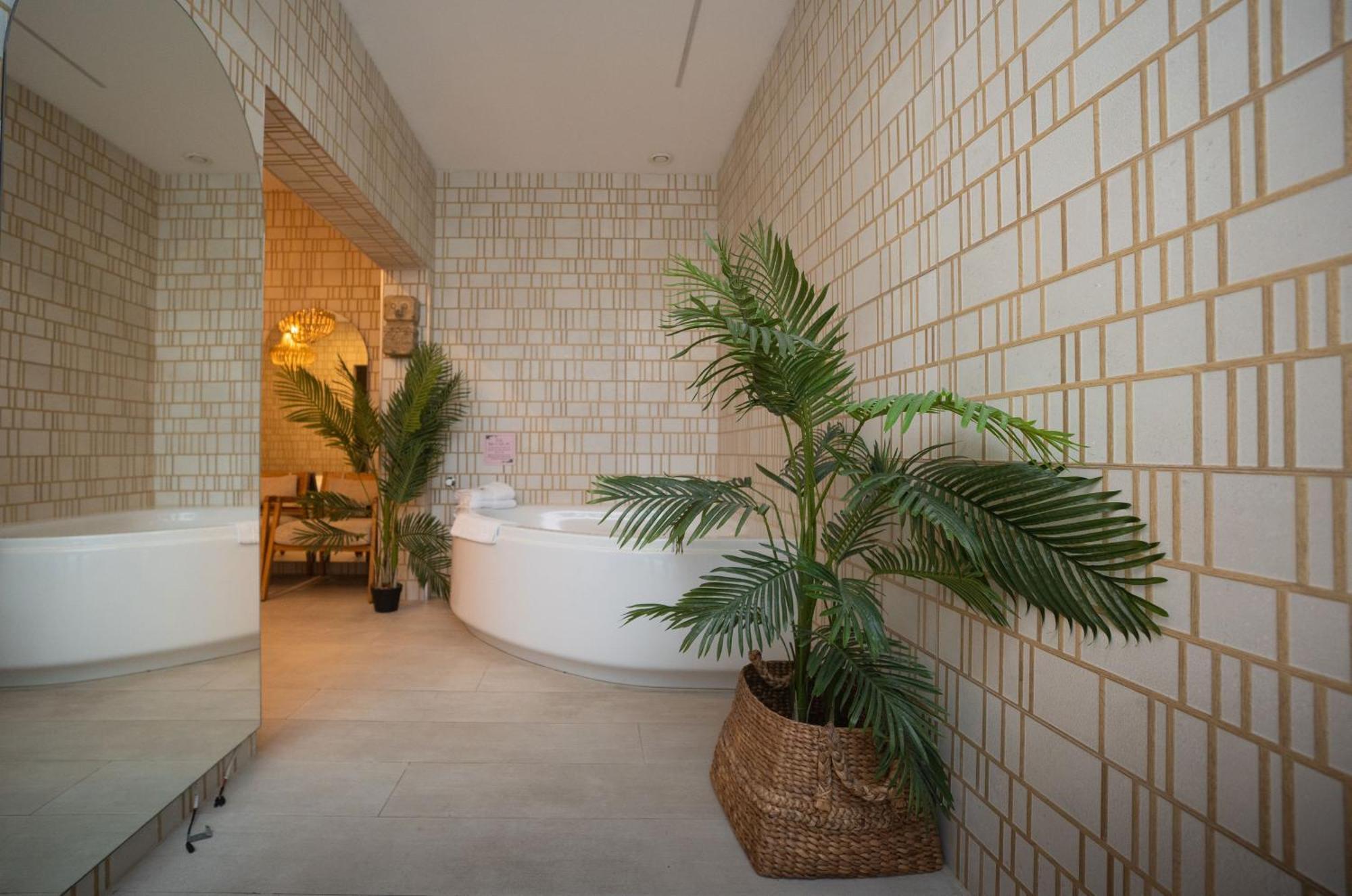 Estate Spa Boutique Hotel - Adults Only Rechovot Exterior foto